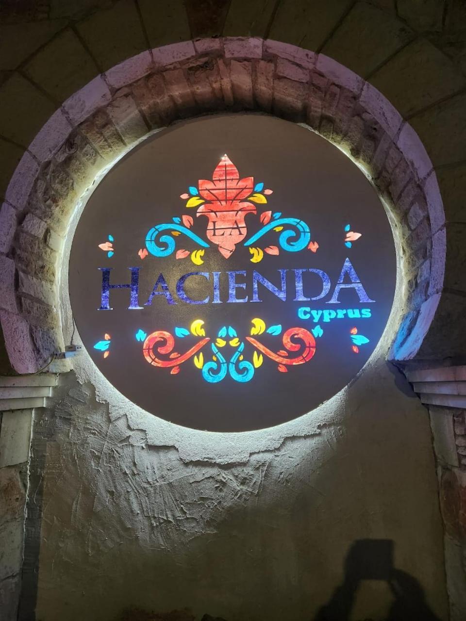 La Hacienda Cyprus Otel Limasol Dış mekan fotoğraf