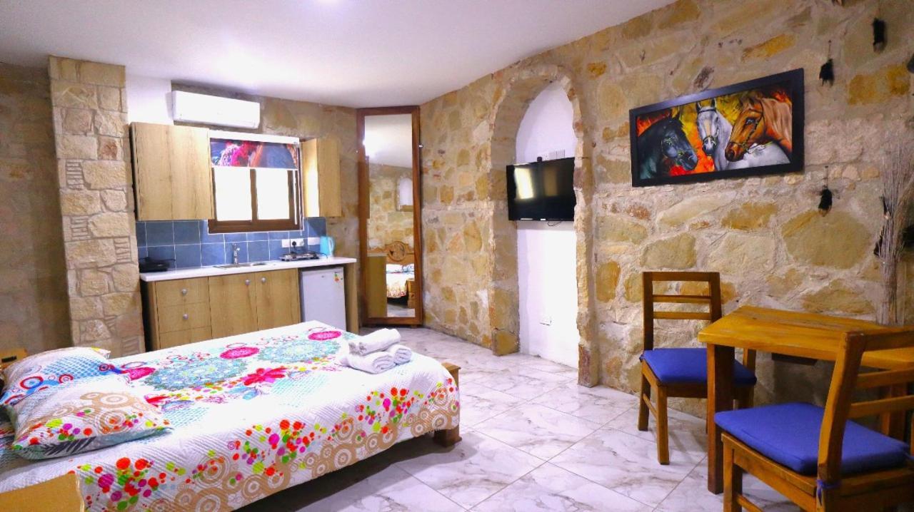 La Hacienda Cyprus Otel Limasol Dış mekan fotoğraf